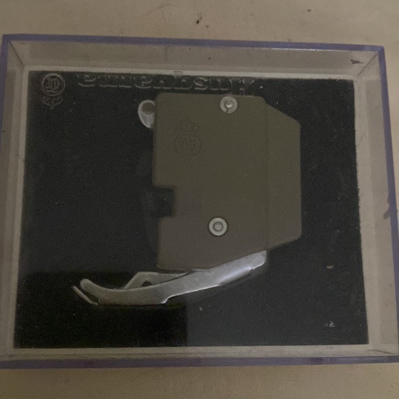 Genuine Husqvarna Dual Feeder For Husqvarna & Viking Sewing Machines - Picture 3 of 5